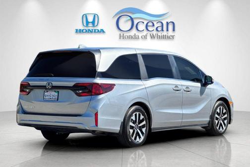 Solar Silver Metallic 2026 Honda Odyssey EX-L