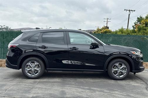 2026 Honda HR-V LX