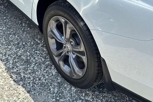Platinum White Pearl 2024 Honda Accord EX