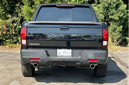2025 Honda Ridgeline Black