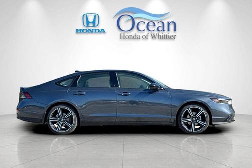 Meteorite Gray Metallic 2026 Honda Accord SE
