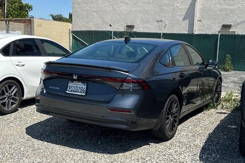 Meteorite Gray Metallic 2025 Honda Accord SE
