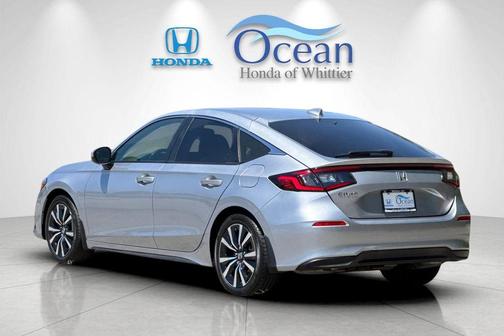 Lunar Silver Metallic 2024 Honda Civic EX-L