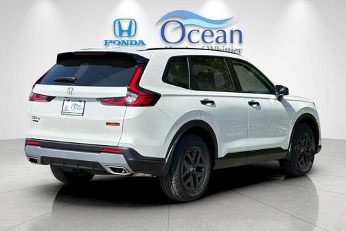 Platinum White Pearl 2026 Honda CR-V Hybrid TrailSport