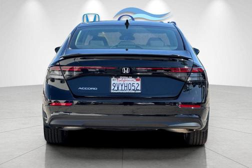 Crystal Black Pearl 2025 Honda Accord LX