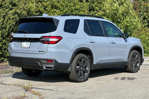 2025 Honda Pilot Sport