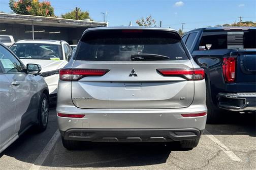 2024 Mitsubishi Outlander SE 2.5 S-AWC