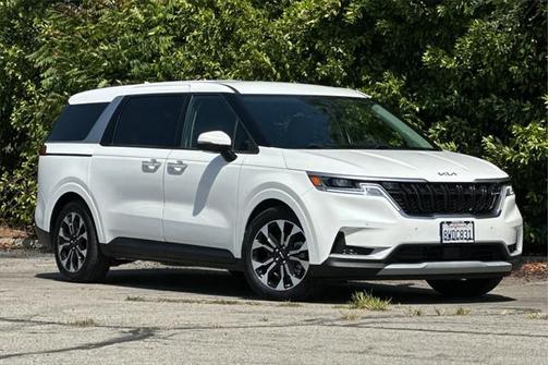 2022 Kia Carnival EX