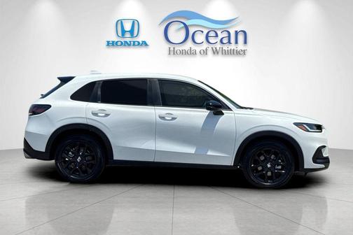 Platinum White Pearl 2025 Honda HR-V Sport