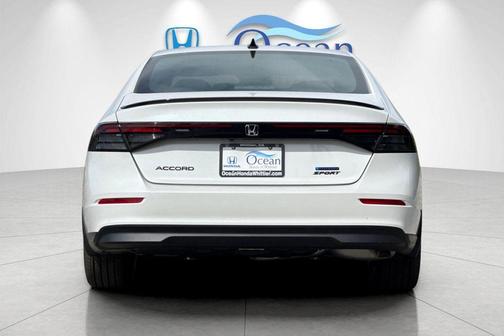 Platinum White Pearl 2026 Honda Accord Hybrid Sport