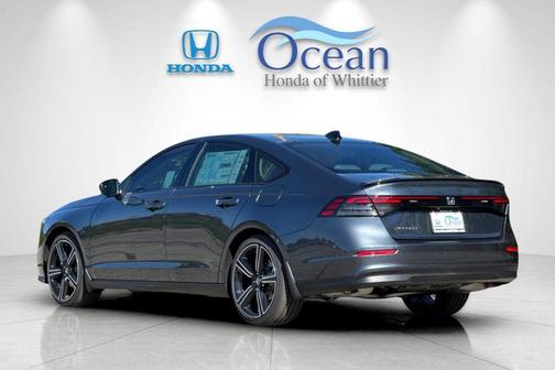 Meteorite Gray Metallic 2026 Honda Accord SE