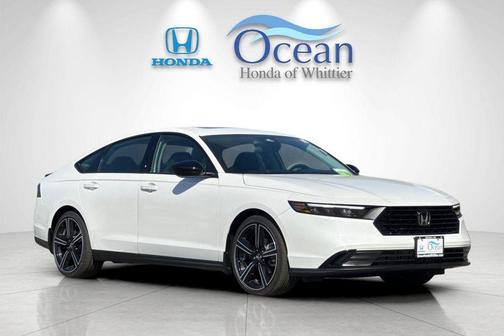 Platinum White Pearl 2026 Honda Accord SE