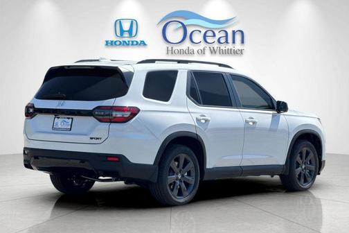 Platinum White Pearl 2026 Honda Pilot Sport