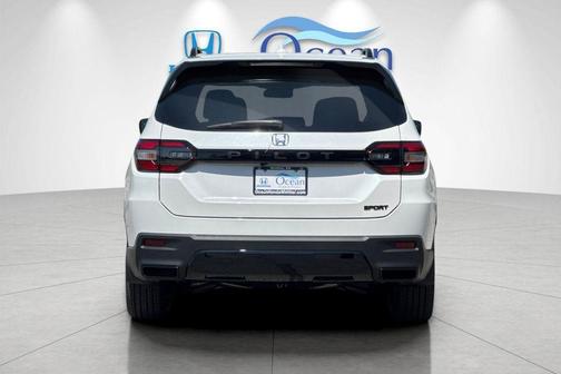 Platinum White Pearl 2026 Honda Pilot Sport