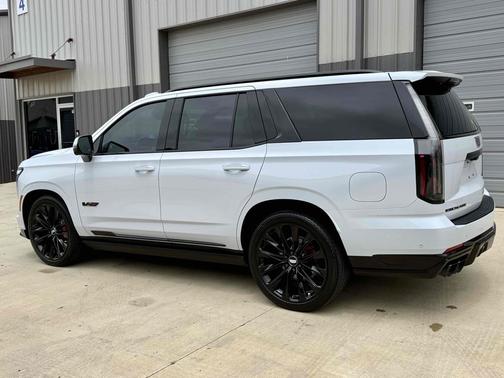 Vibrant White Tricoat 2026 Cadillac Escalade V-Series