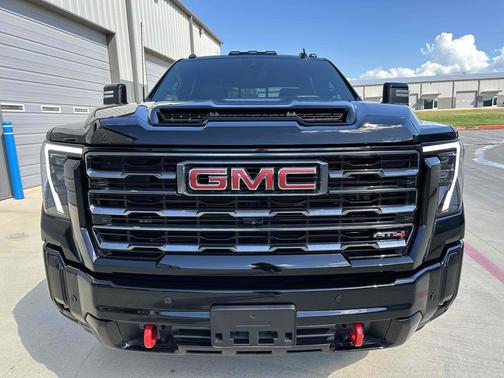 2025 GMC Sierra 2500 AT4