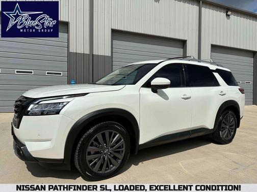 2022 Nissan Pathfinder SL 2WD
