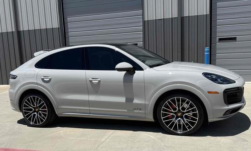 Chalk 2022 Porsche Cayenne GTS