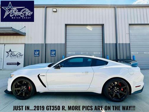 2019 Ford Shelby GT350R Base