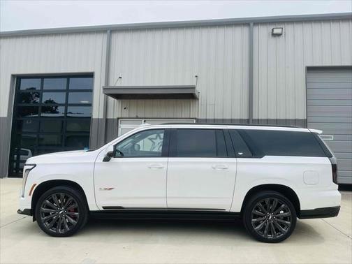 2025 Cadillac Escalade ESV V-Series