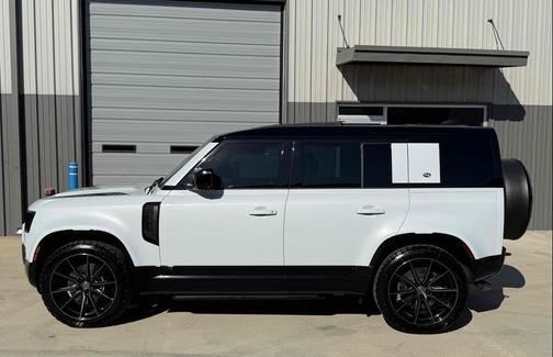 2023 Land Rover Defender 110 V8