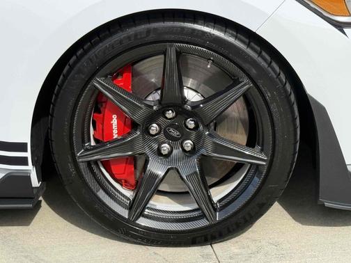 2021 Ford Shelby GT500 Base