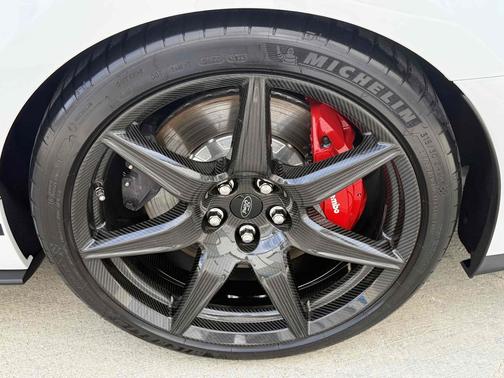 2021 Ford Shelby GT500 Base