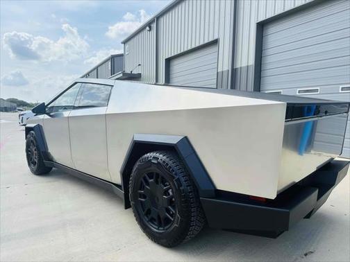2024 Tesla Cybertruck All-Wheel Drive