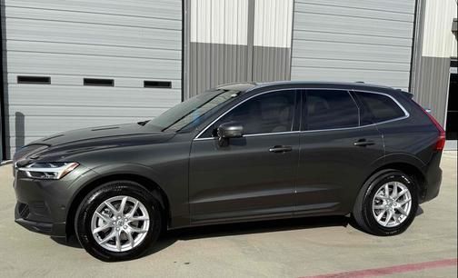 2019 Volvo XC60 T5 Momentum