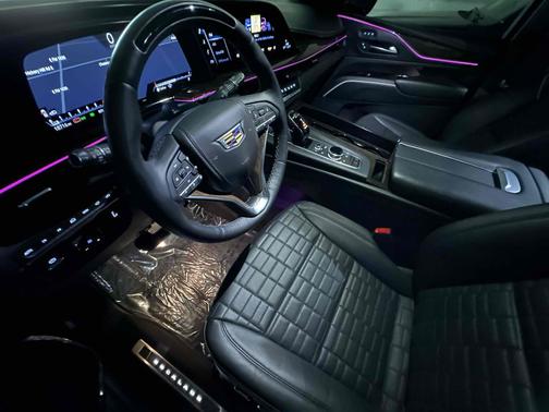 2024 Cadillac Escalade ESV Sport Platinum