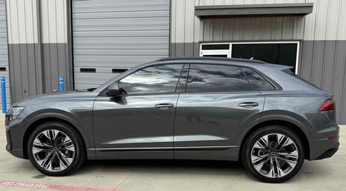 2025 Audi Q8 55 Premium Plus