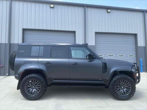 2024 Land Rover Defender 110 P525 Carpathian Edition