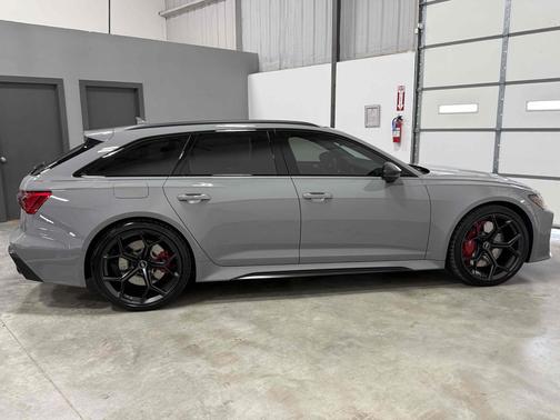 Nardo Gray 2025 Audi RS 6 Avant 4.0T