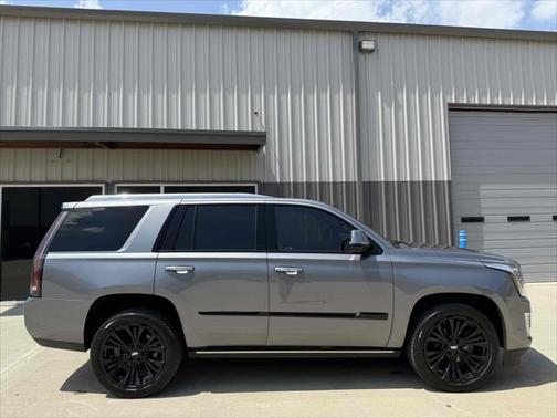 2020 Cadillac Escalade Platinum