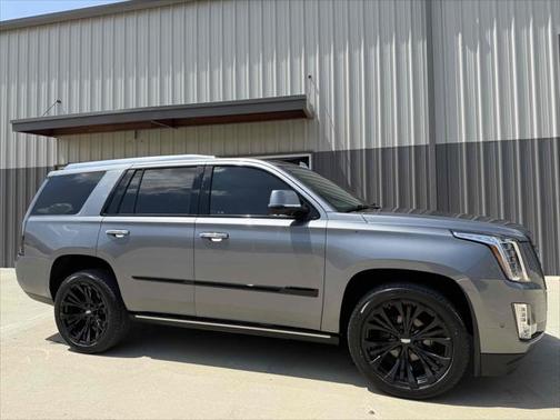 2020 Cadillac Escalade Platinum