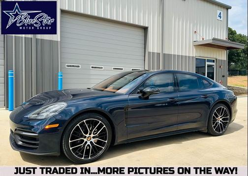 Gentian Blue Metallic 2022 Porsche Panamera Platinum Edition