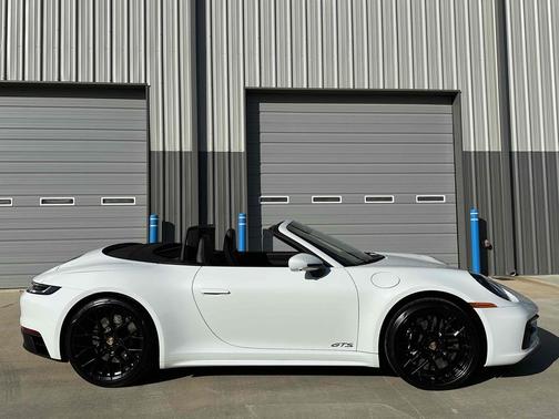 2023 Porsche 911 Carrera GTS