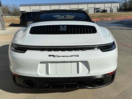 2023 Porsche 911 Carrera GTS