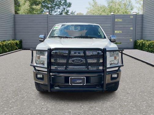 White 2015 Ford F-150 Lariat
