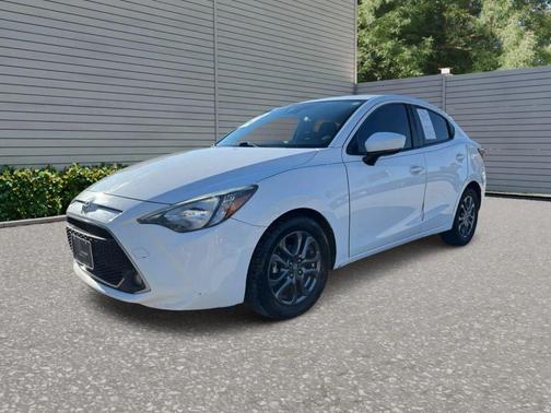 2019 Toyota Yaris Sedan LE
