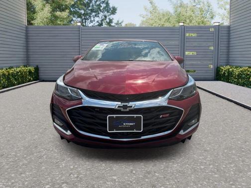 2019 Chevrolet Cruze Premier