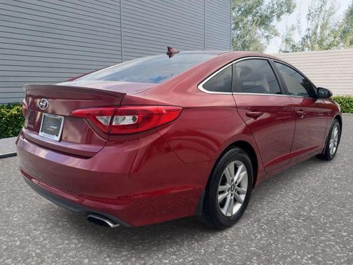 2015 Hyundai SONATA SE