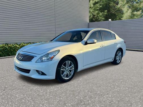 2013 INFINITI G37 Journey