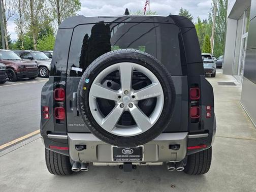 2025 Land Rover Defender 110 P500 X-Dynamic SE