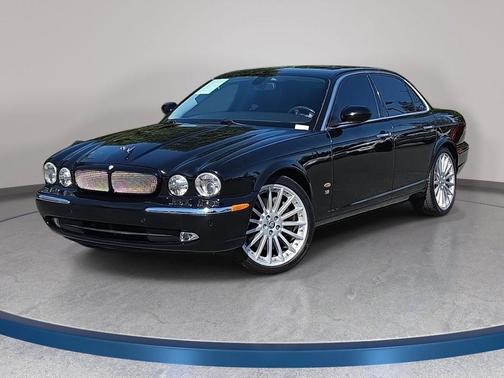 2007 Jaguar XJR 