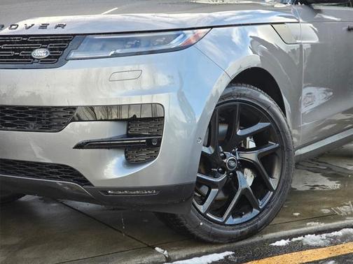 2025 Land Rover Range Rover Sport SE