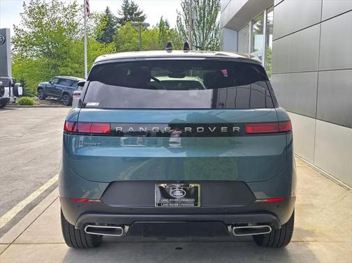 2025 Land Rover Range Rover Sport SE