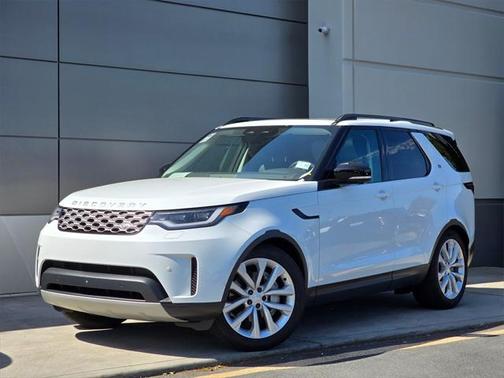 2024 Land Rover Discovery P300 S