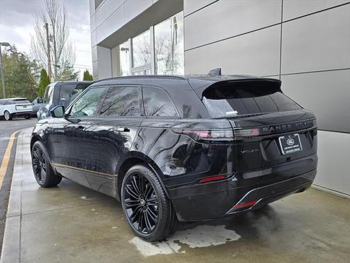 2026 Land Rover Range Rover Velar P250 SE R-Dynamic