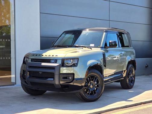 2025 Land Rover Defender 90 P400 X-Dynamic SE